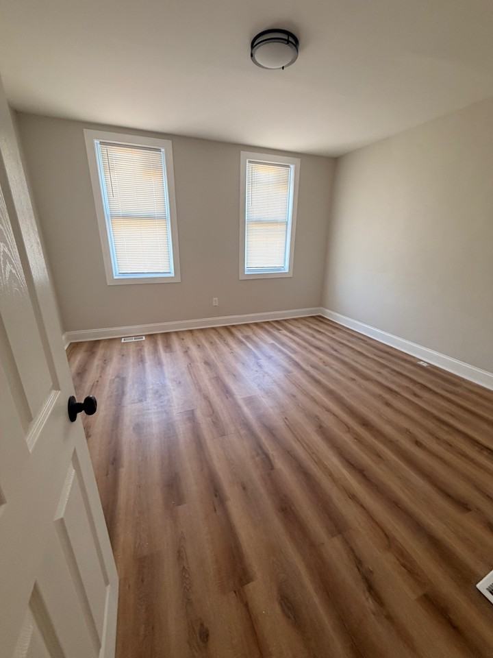 419 Ilchester Ave #1 - Photo 6 of 19