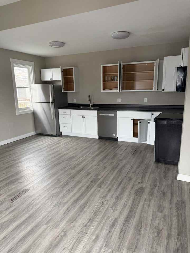 28 E Birch St #A - Photo 4 of 23