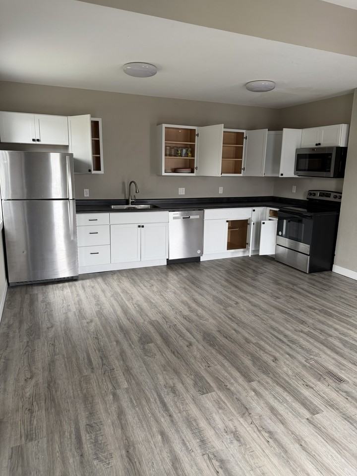 28 E Birch St #A - Photo 5 of 23