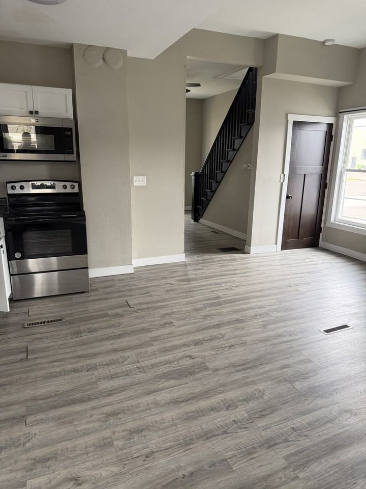 28 E Birch St #A - Photo 6 of 23