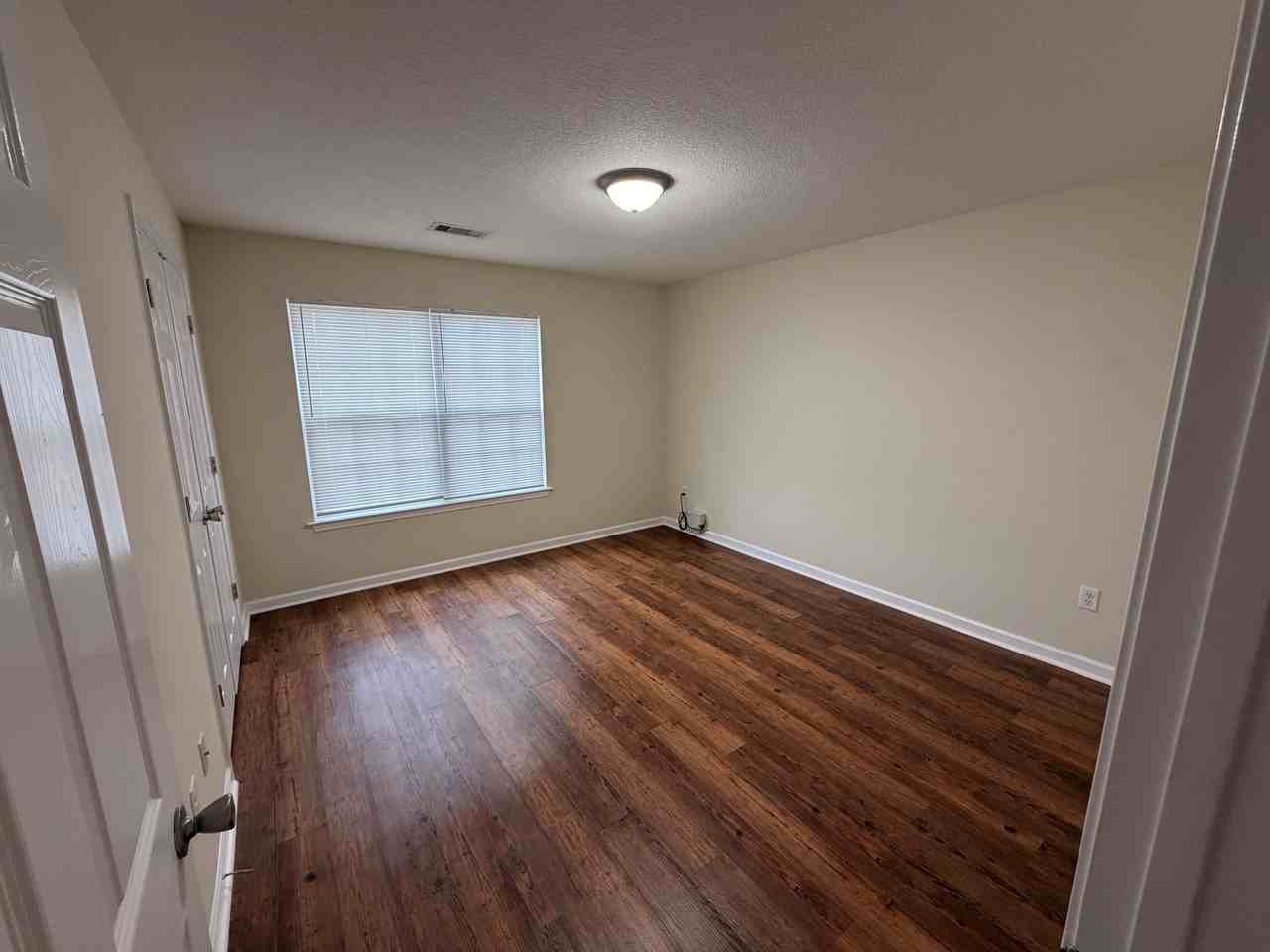 259 Canterberry Pl #1 - Photo 4 of 11