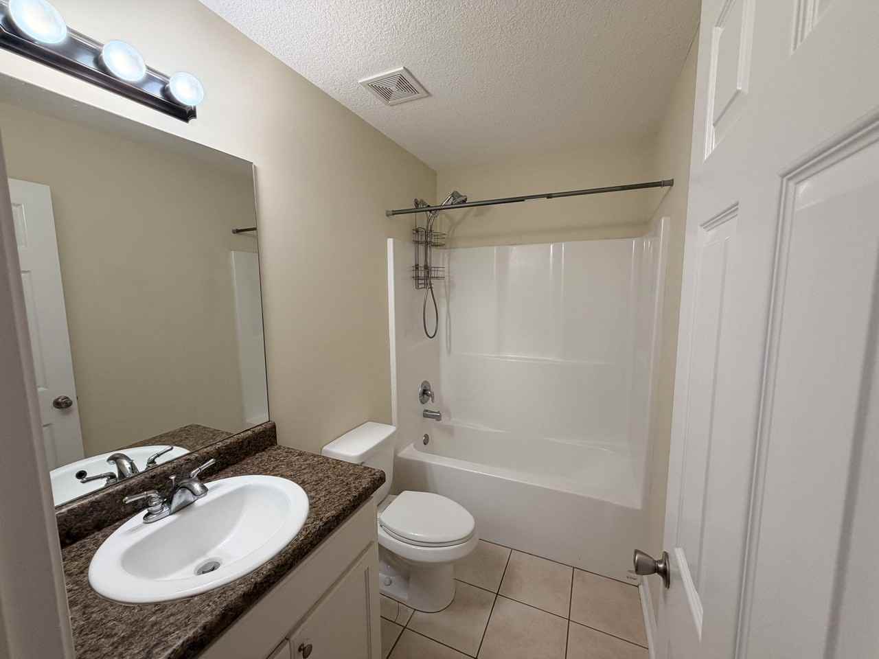 259 Canterberry Pl #1 - Photo 5 of 11