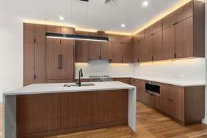 featured image of 58 Kent St #402