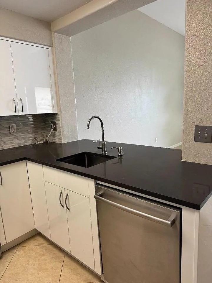 356 Everson Dr #1 - Photo 3 of 16