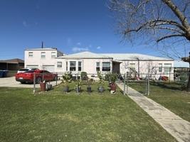 featured image of 2301 Olympic Dr #C