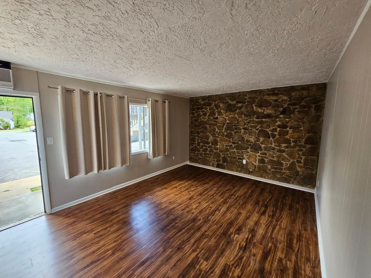 Willow Terrace Apartments - Photo 7 of 14