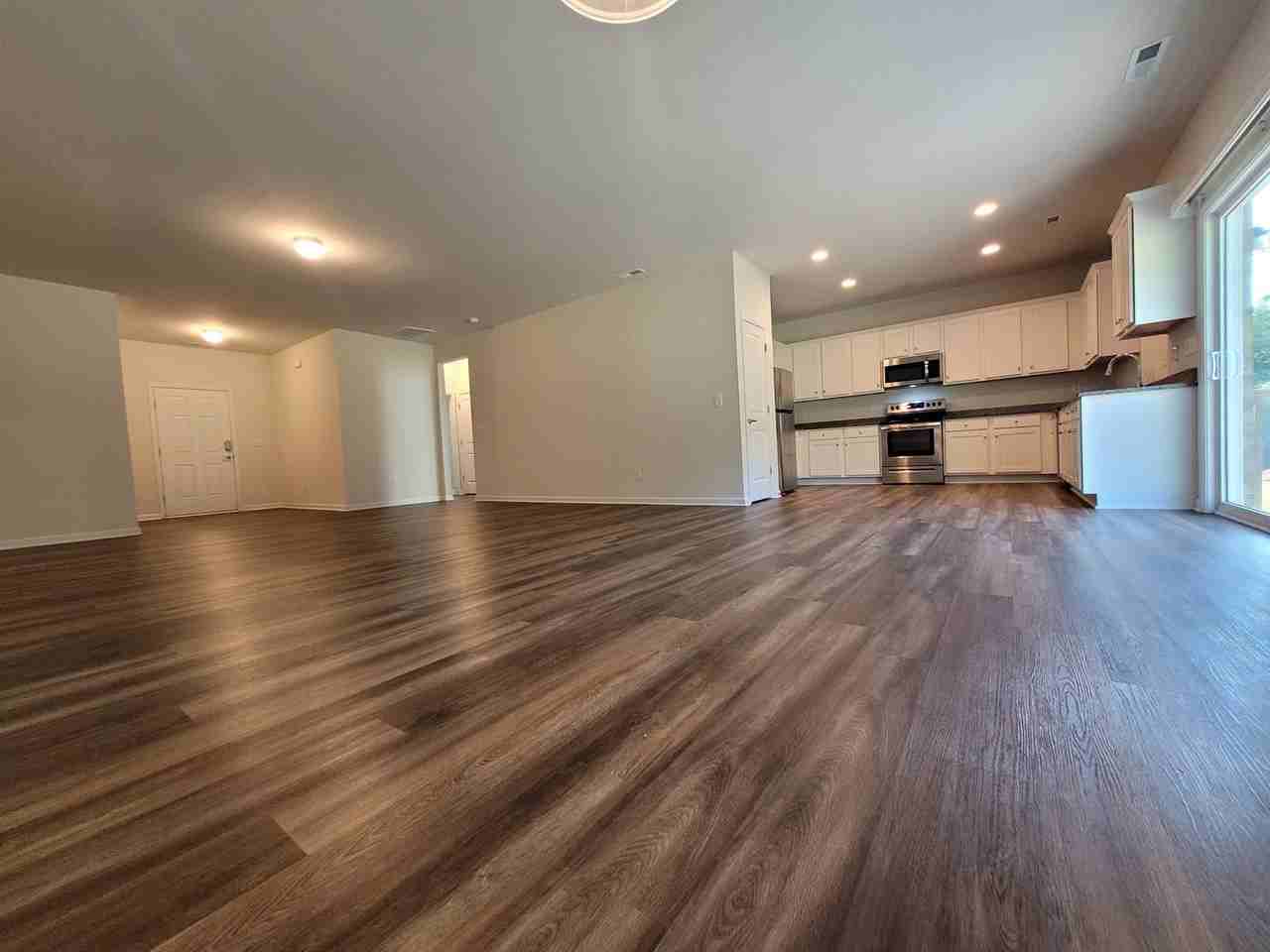 144 Spring Forest Dr - Photo 3 of 20