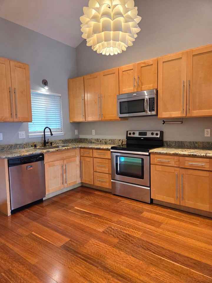 3847 Vineyard Ave - Photo 4 of 25