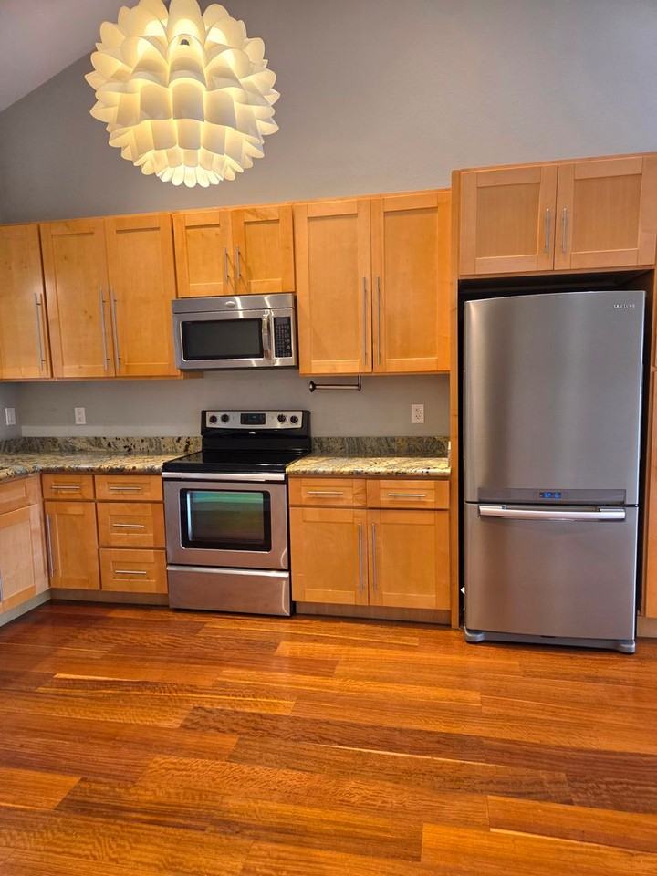 3847 Vineyard Ave - Photo 5 of 25