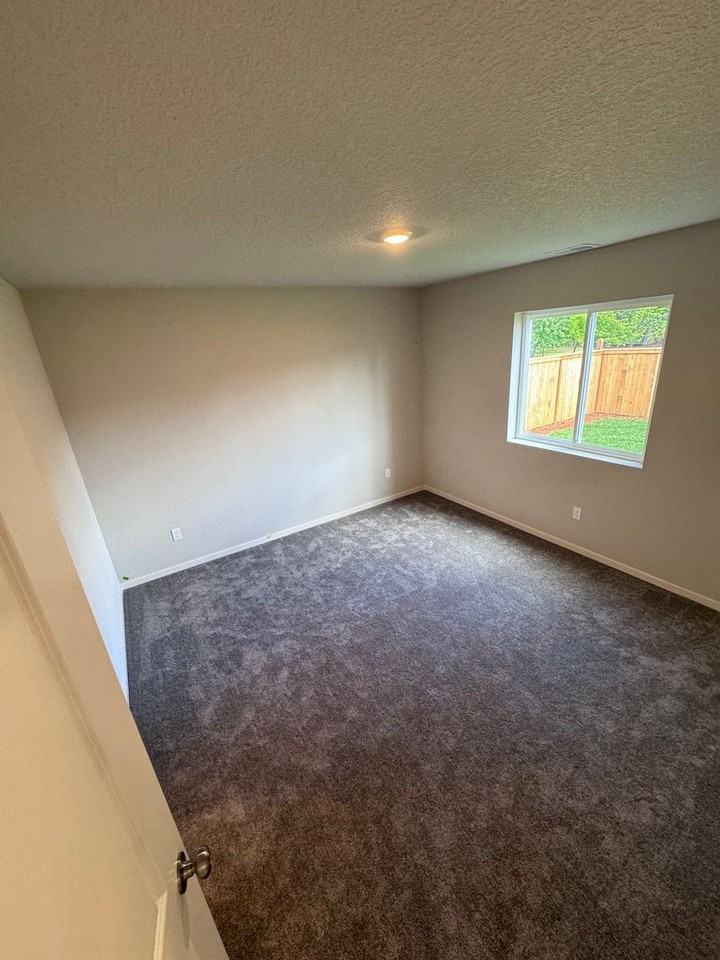 2051 Franklin St - Photo 4 of 42