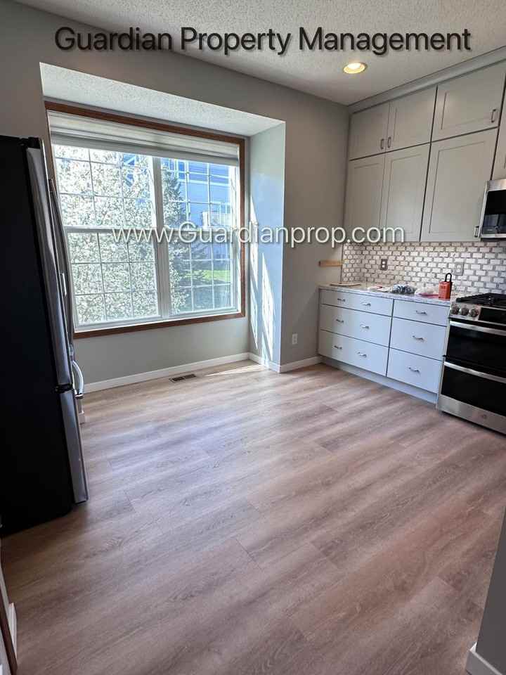 15575 Junegrass Ln - Photo 3 of 24
