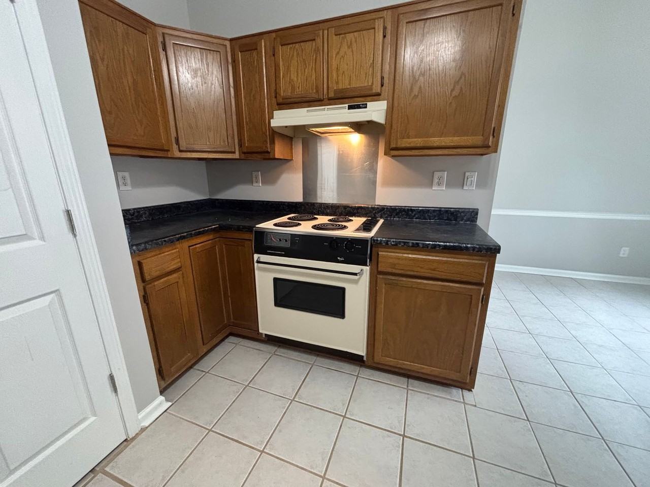 2573 Laurelcrest Dr - Photo 5 of 25