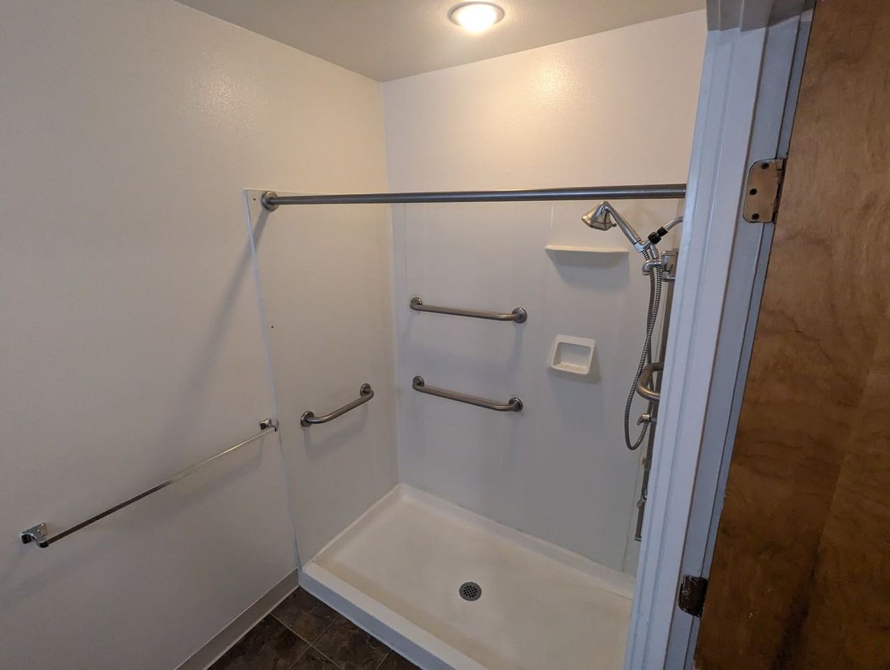 ALD118 - Photo 3 of 6