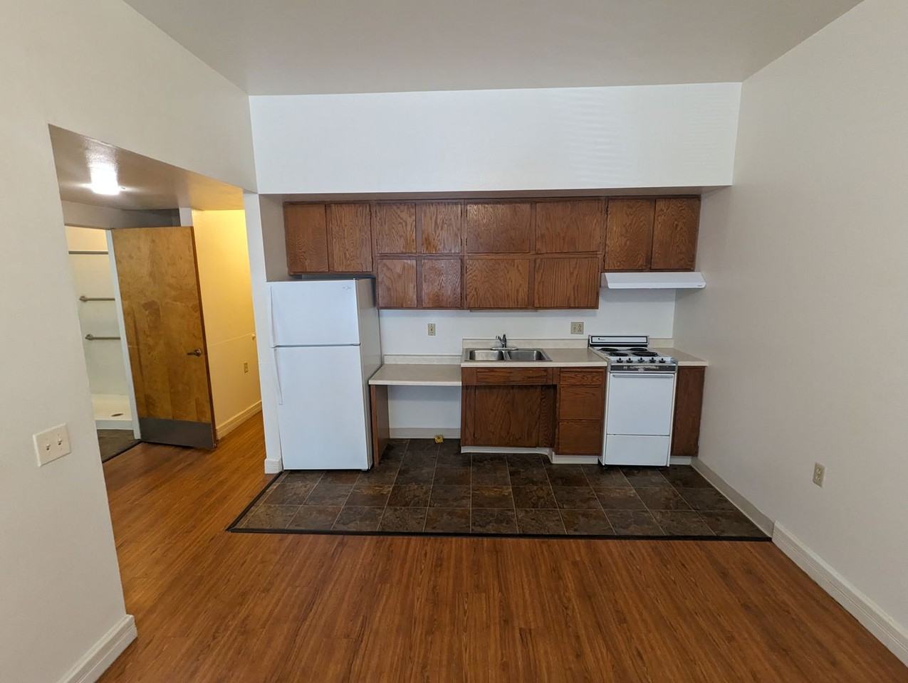 ALD118 - Photo 5 of 6