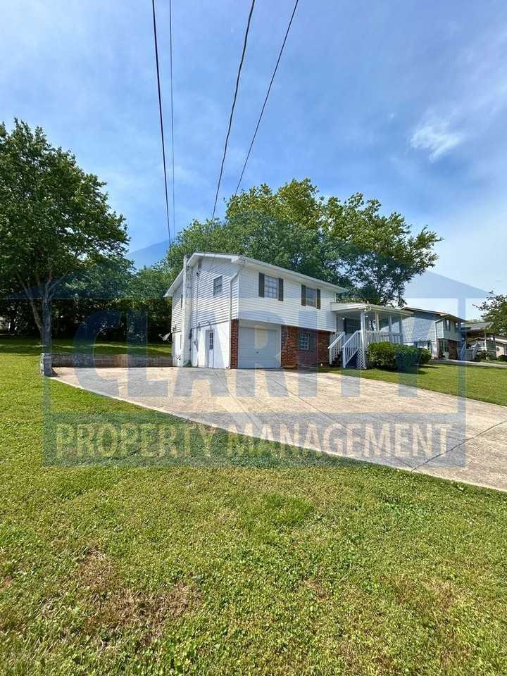 3891 Rolling Brook Cir Ne - Photo 2 of 25