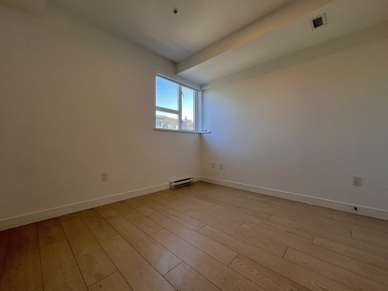 19945 Brydon Crescent #220 - Photo 7 of 9