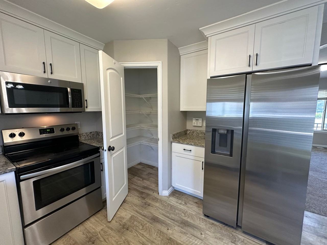 3528 W Newland Loop - Photo 3 of 38