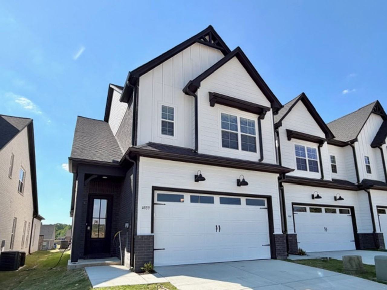 4859 Chatelet Dr - Photo 2 of 12