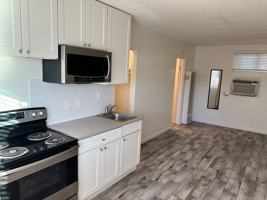 featured image of 588 E Mel Ave