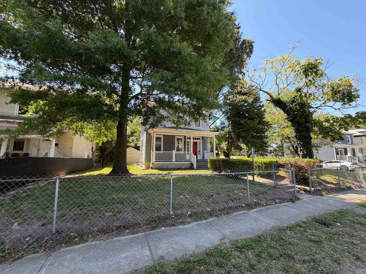 3103 Dill Ave - Photo 3 of 39