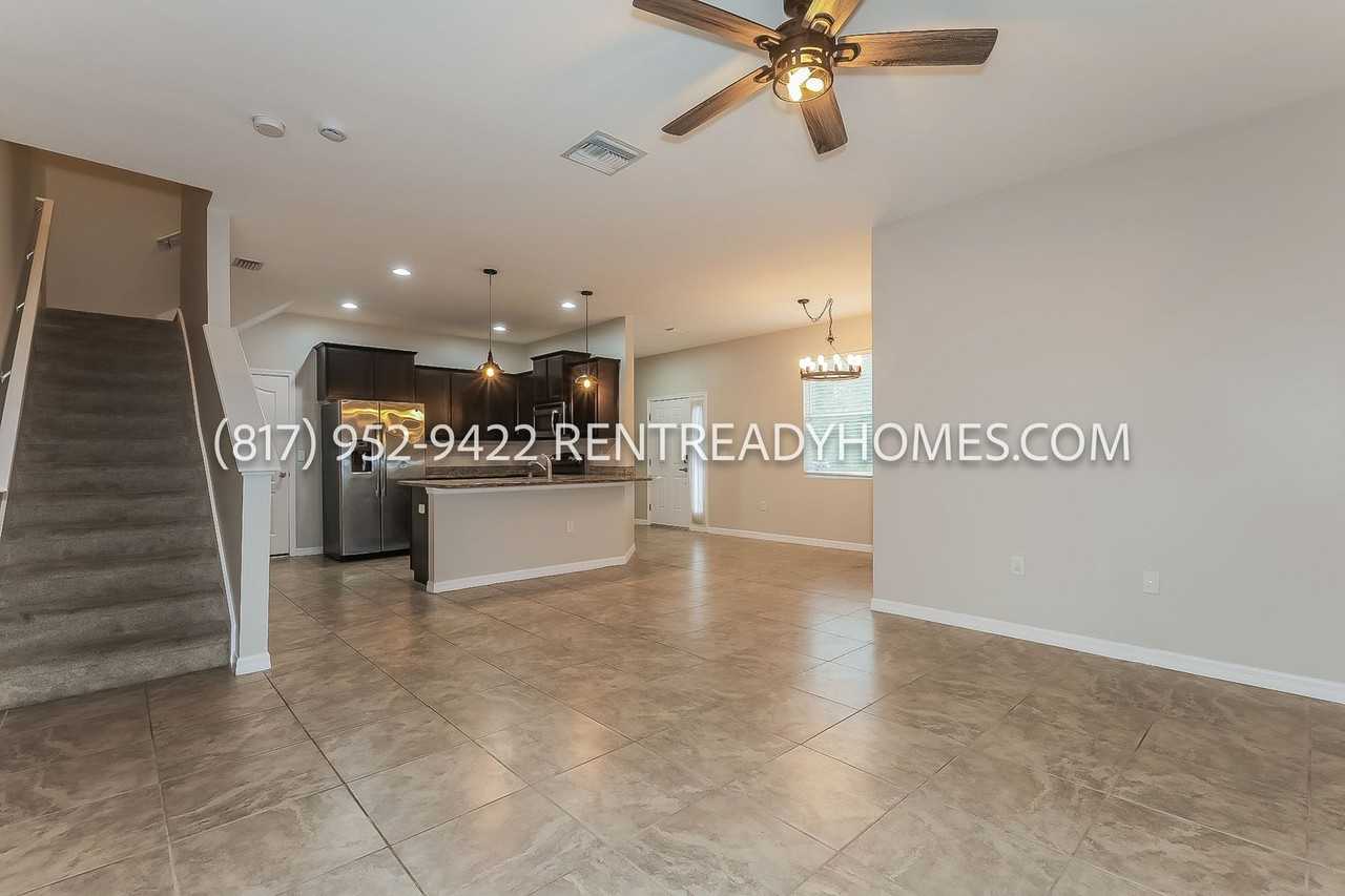 3943 Claybrook Dr - Photo 6 of 23
