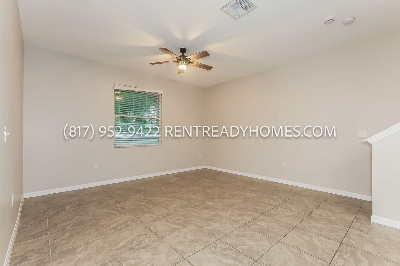 3943 Claybrook Dr - Photo 7 of 23