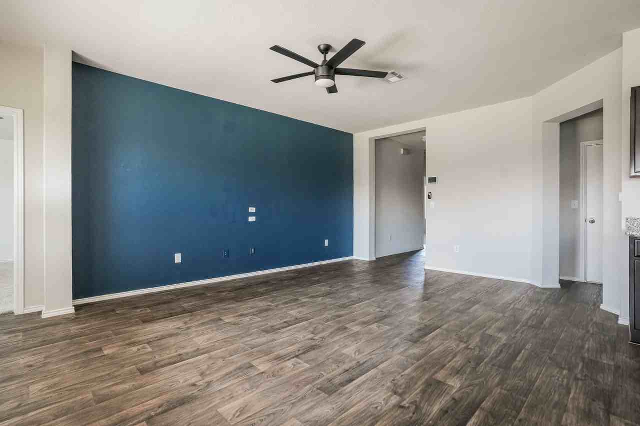 5805 Brampton Ln - Photo 5 of 16
