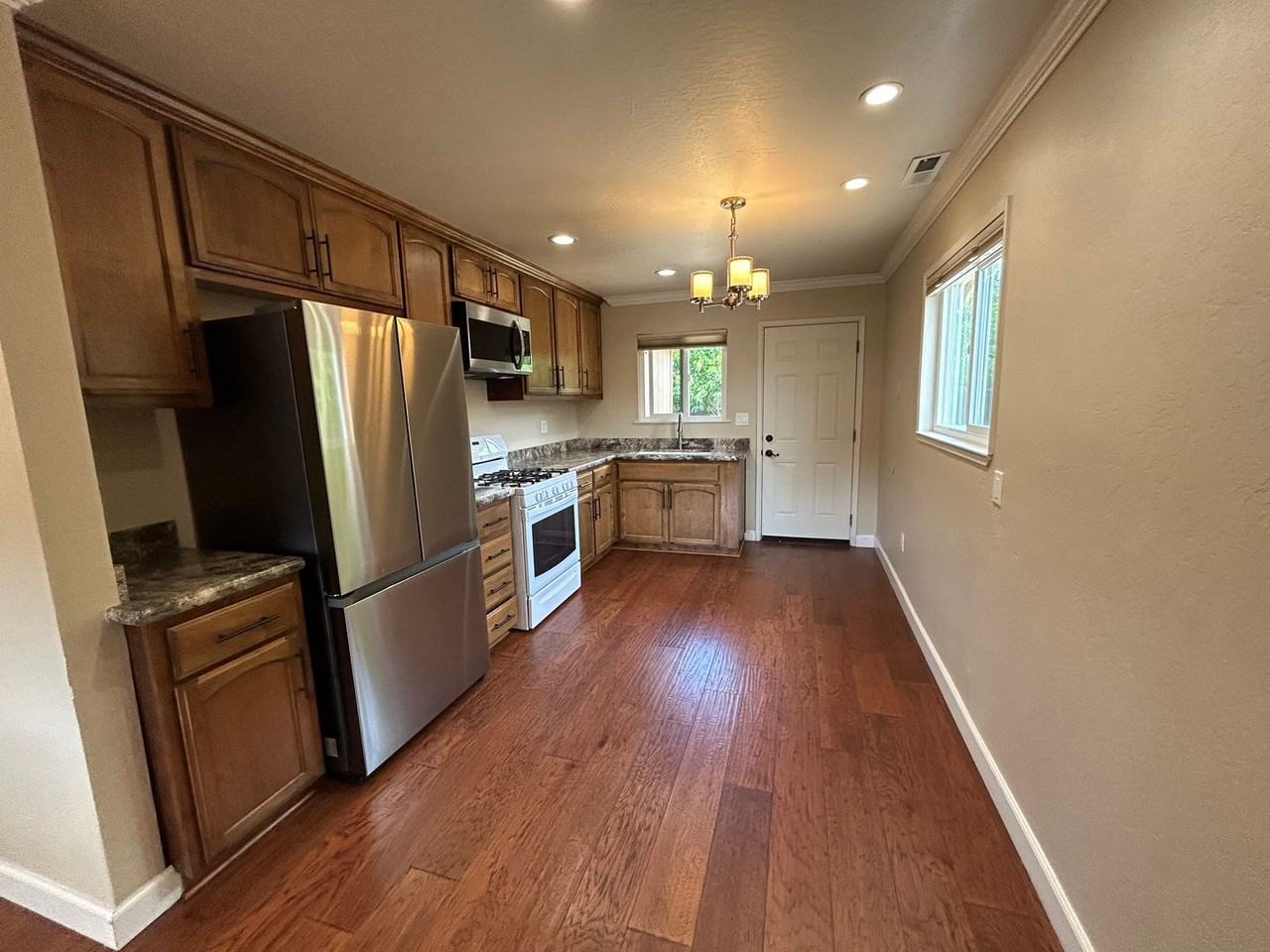 1300 Mesa Drive - Photo 2 of 19