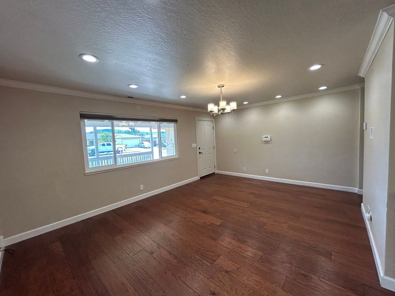 1300 Mesa Drive - Photo 3 of 19
