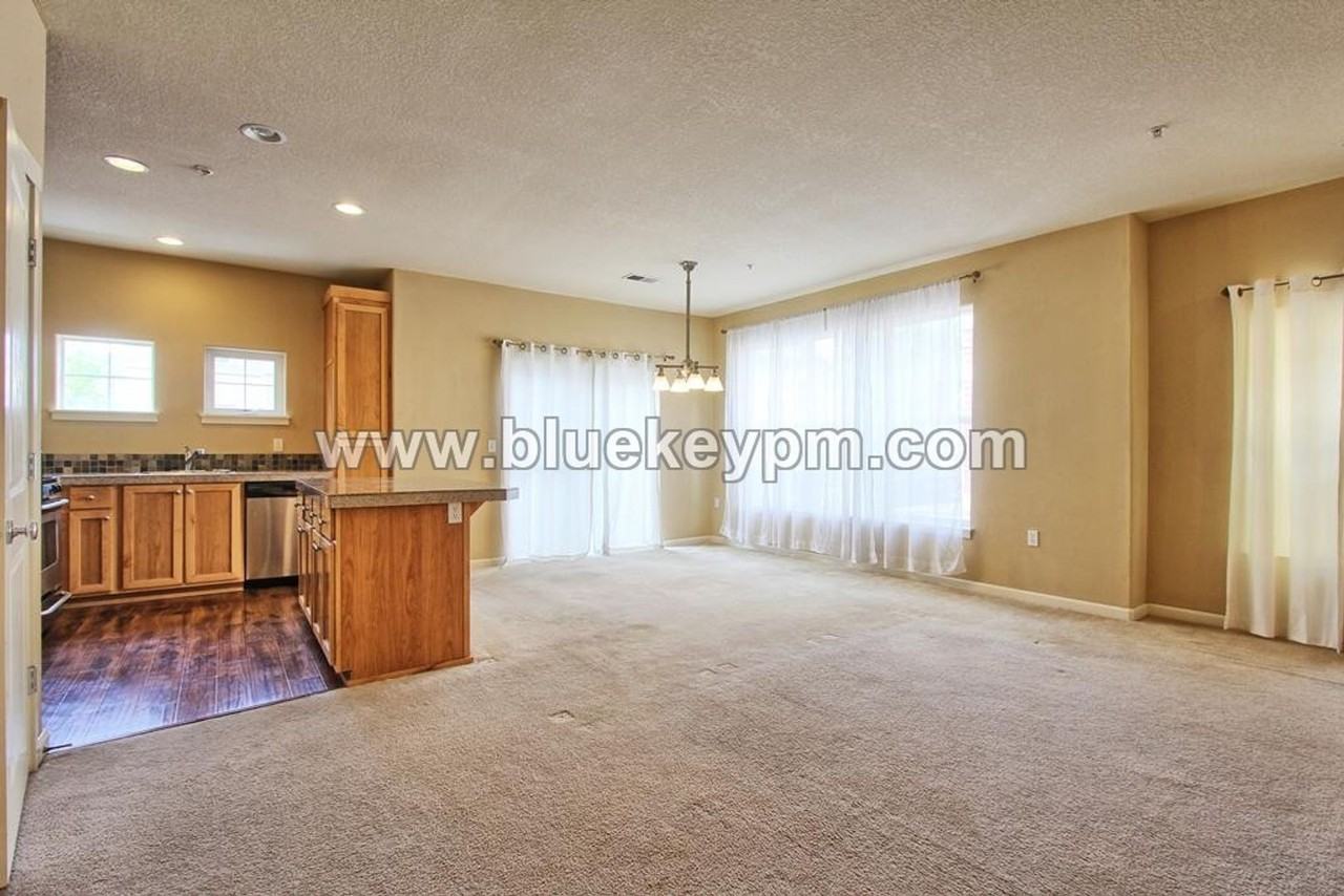 22862 Sw Forest Creek Dr #202 - Photo 4 of 23