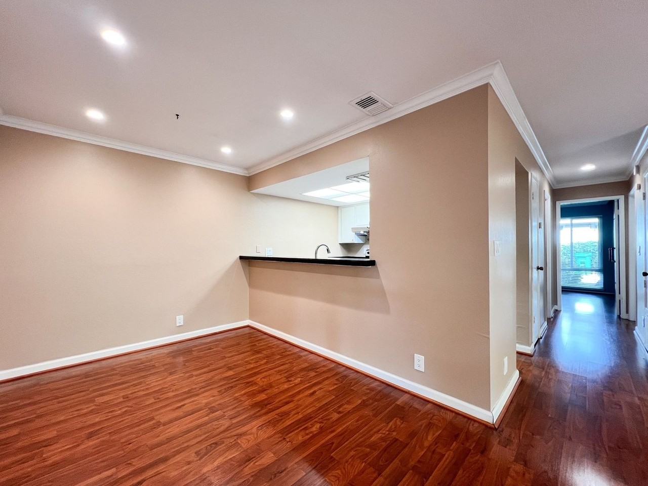 22 Belvedere Ct - Photo 7 of 24