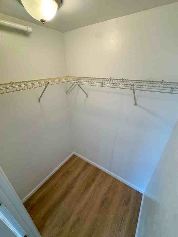 111 Main St #14R - Photo 4 of 6