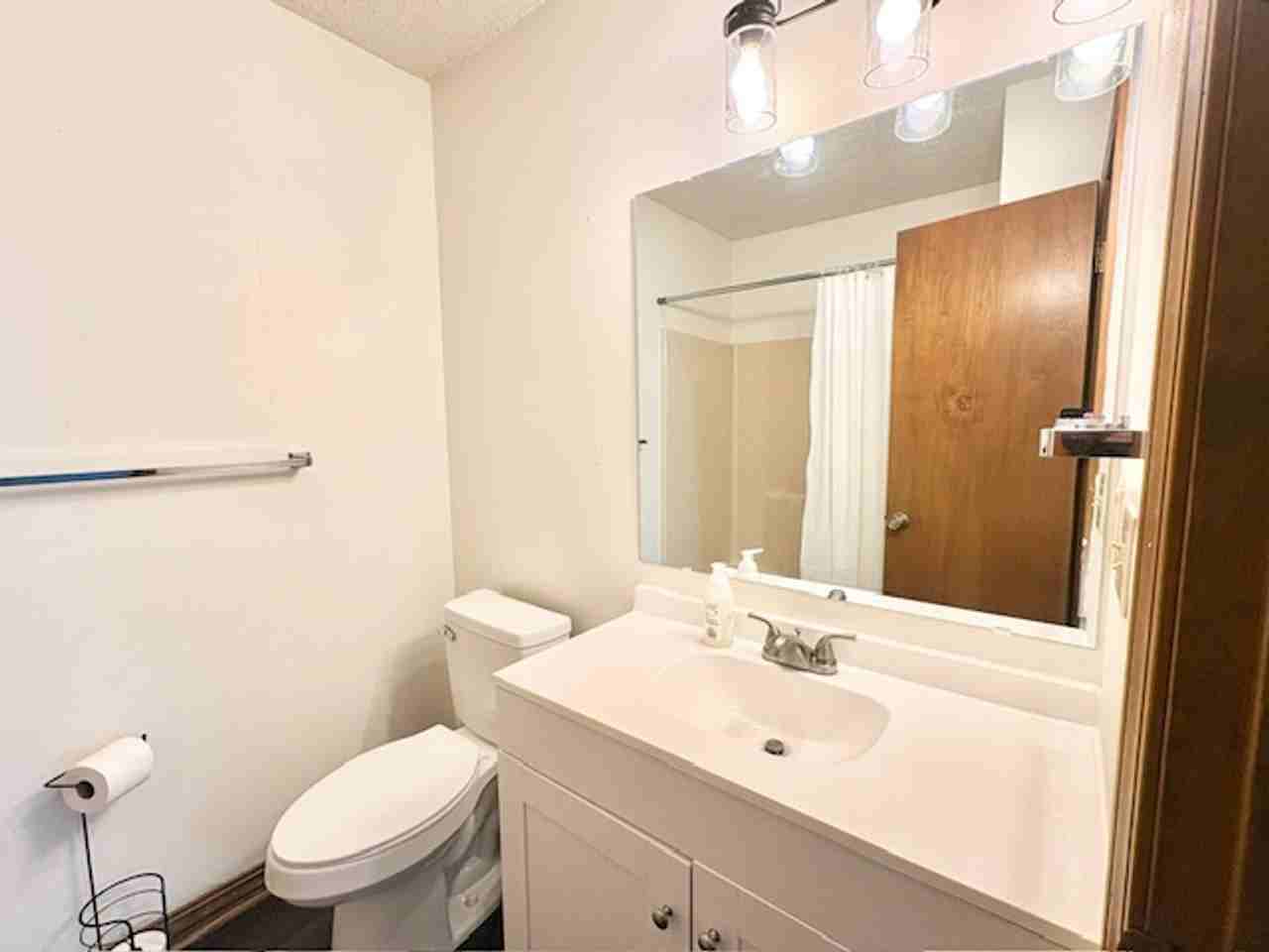 912 Nutmeg Ave - Photo 4 of 18