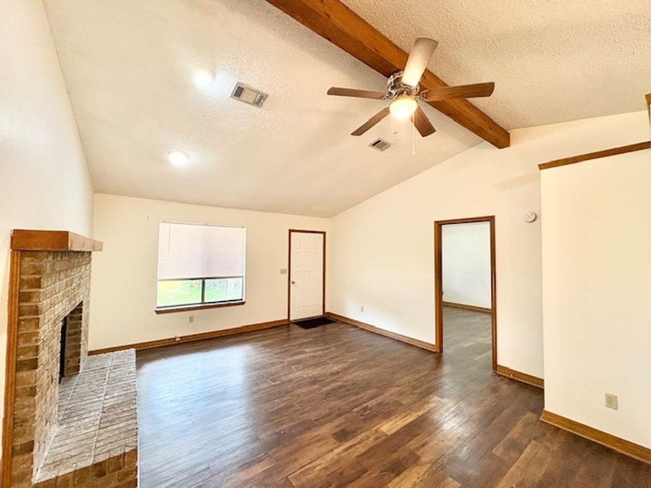 912 Nutmeg Ave - Photo 6 of 18