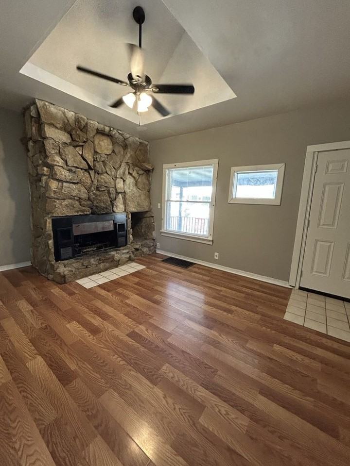 20 4th Street Cir - Photo 2 of 17