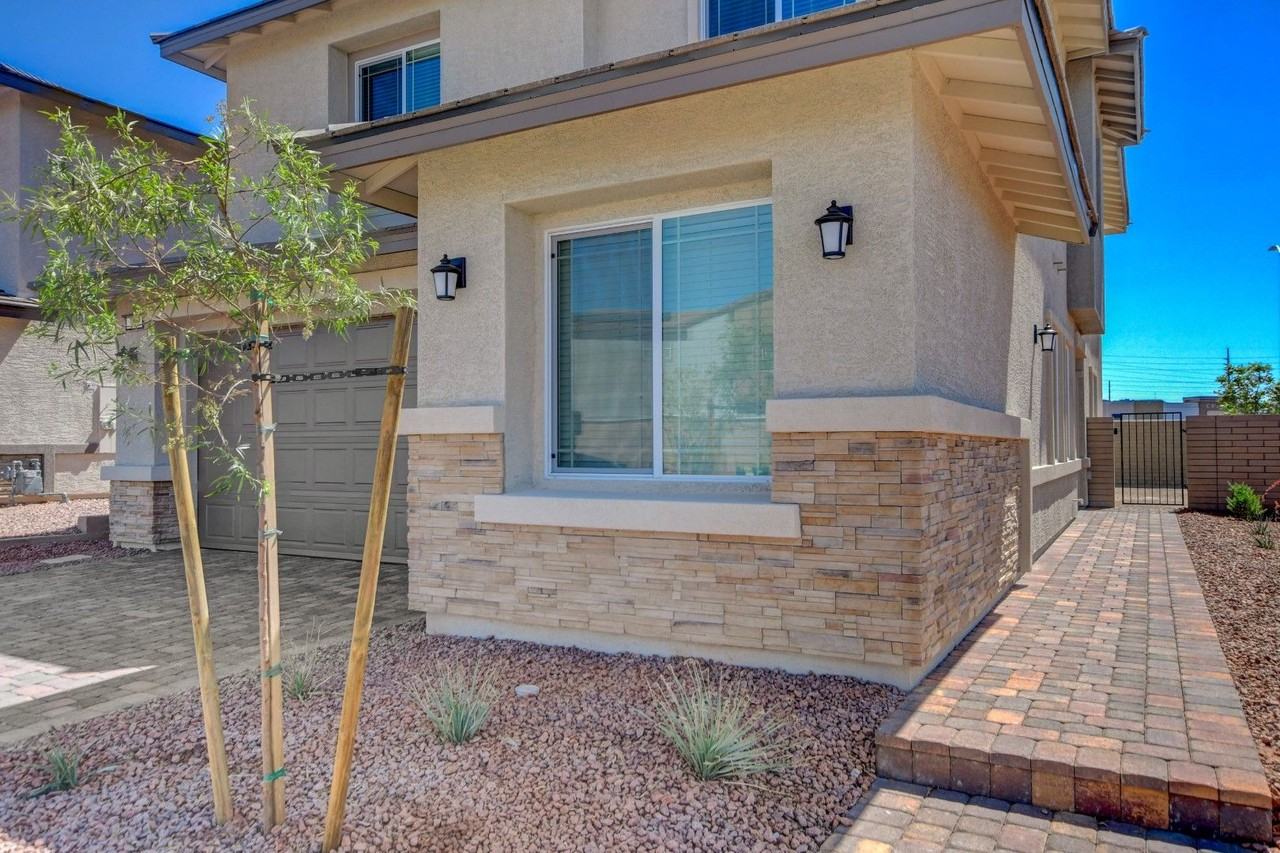 345 Isla Enclave Way - Photo 4 of 50