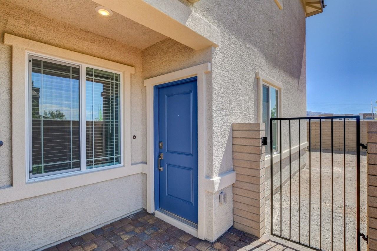 345 Isla Enclave Way - Photo 5 of 50