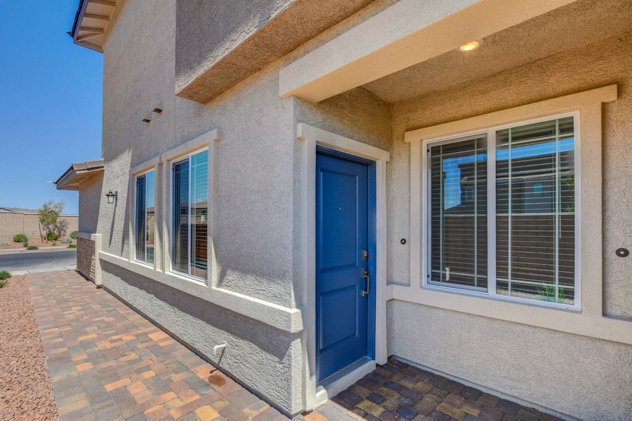 345 Isla Enclave Way - Photo 6 of 50