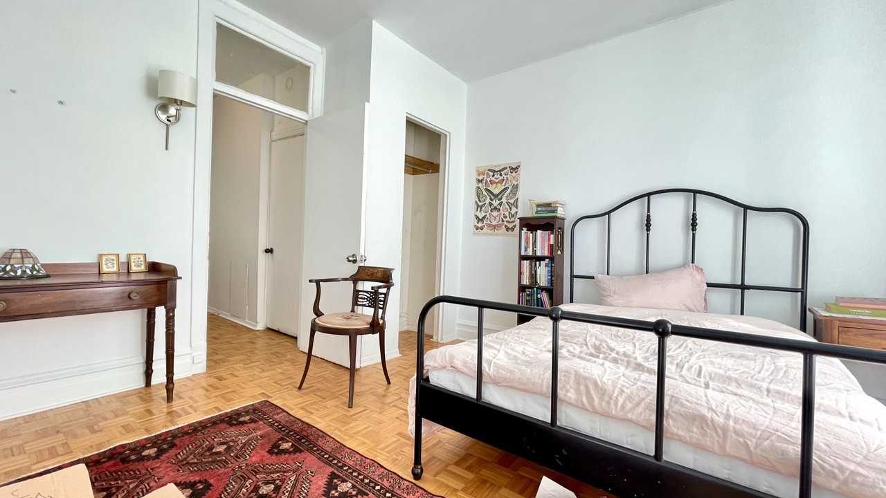2512 Rue Coursol - Photo 2 of 10