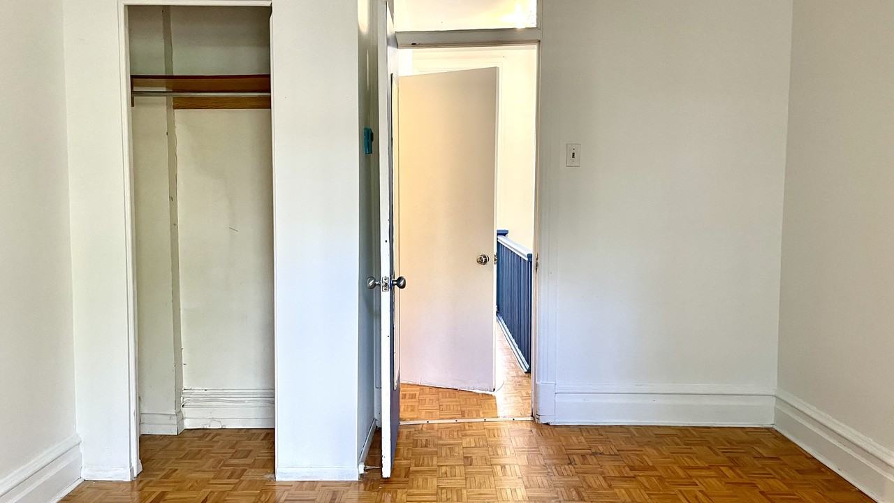 2512 Rue Coursol - Photo 5 of 10