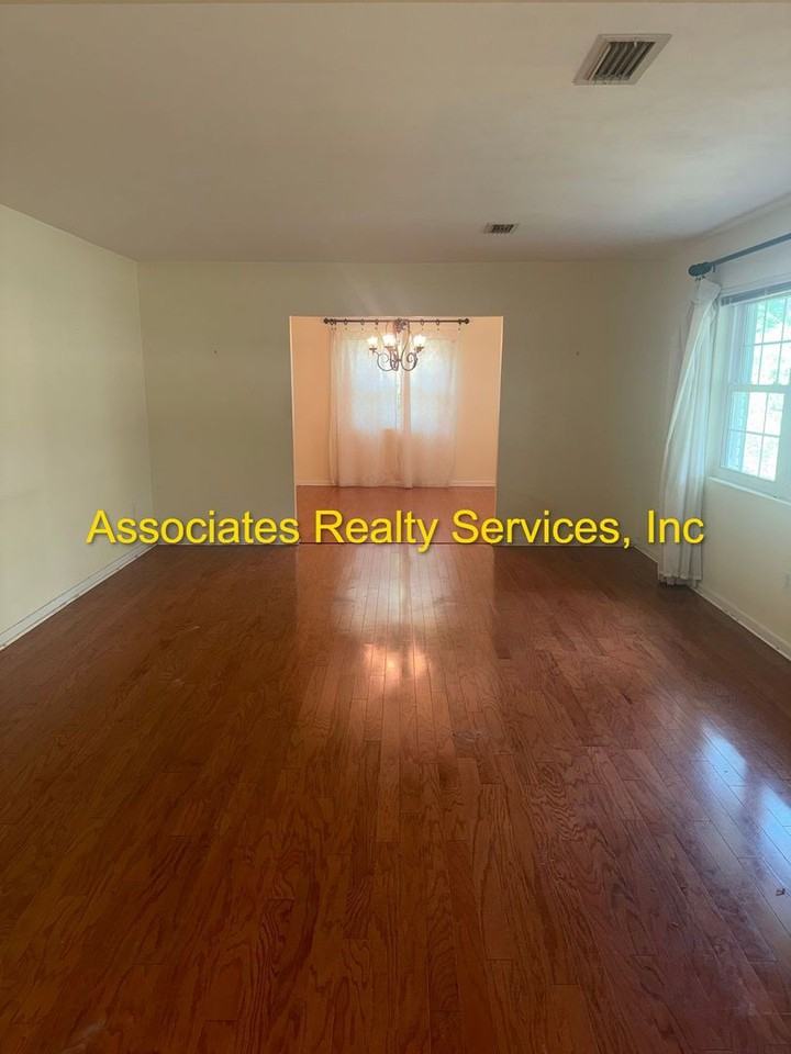 4521 Nw 20th Pl - Photo 6 of 42