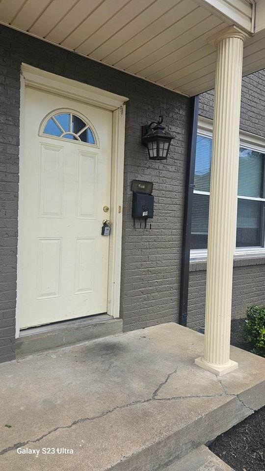 610 Commerce St ##19 - Photo 2 of 13