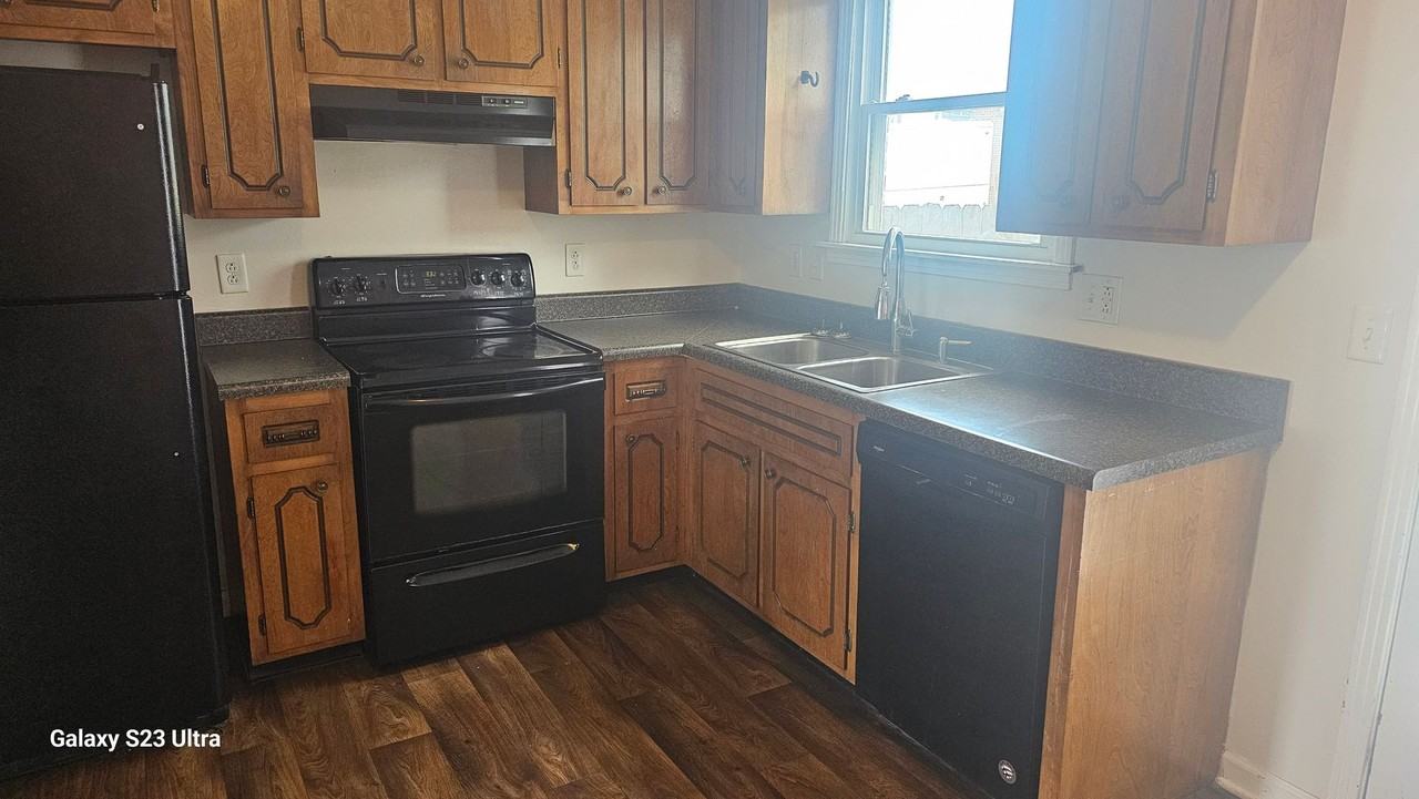 610 Commerce St ##19 - Photo 5 of 13