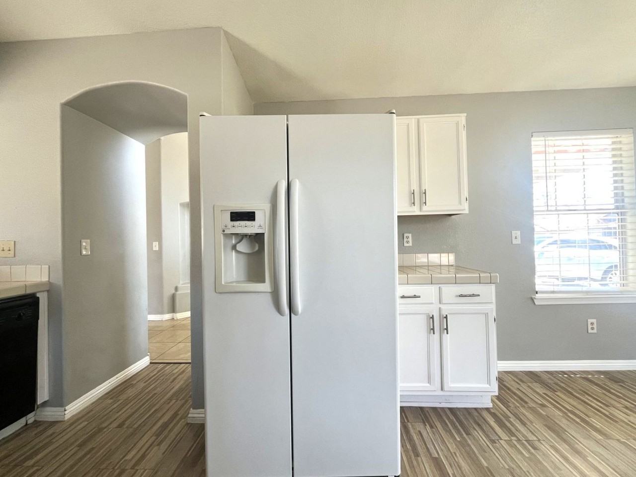 5044 Monte Del Sol Ln - Photo 7 of 30
