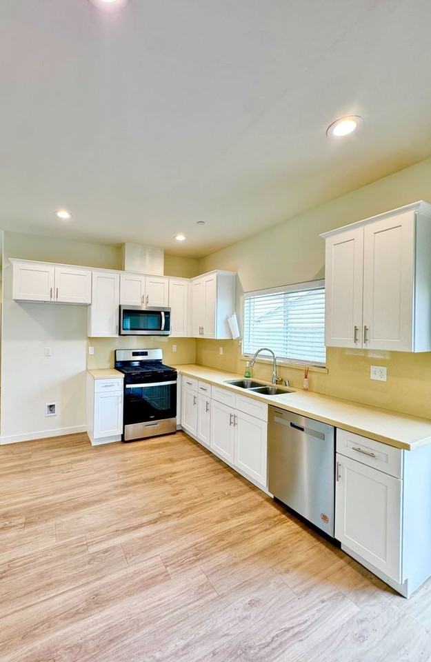 8621 Frankie Lou St - Photo 2 of 26