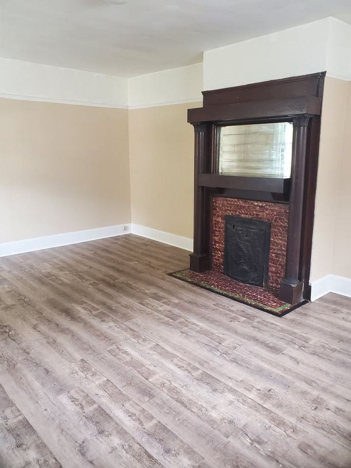 1313 N 2nd Ave - Photo 3 of 13