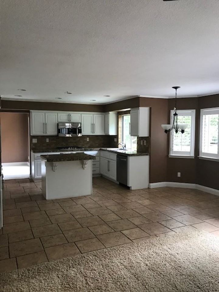 32156 Corte Carmela - Photo 2 of 10