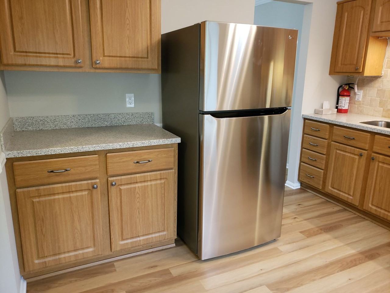 423 Saw Mill Ct - Photo 4 of 30