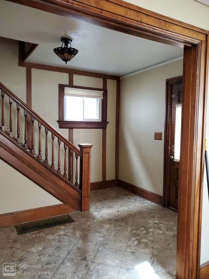 208 Indiana Ave - Photo 3 of 15