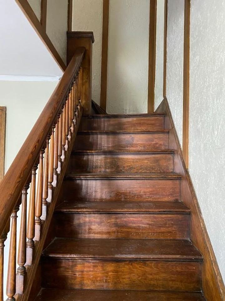 208 Indiana Ave - Photo 5 of 15